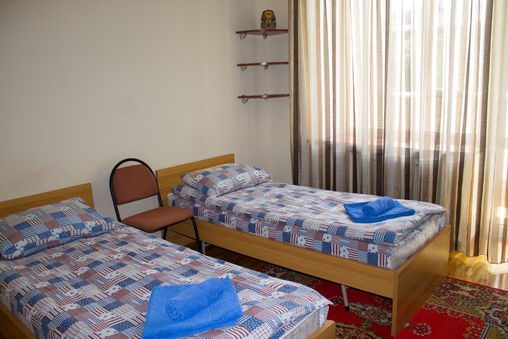 Ala Hostel อัลมาตี ภายนอก รูปภาพ